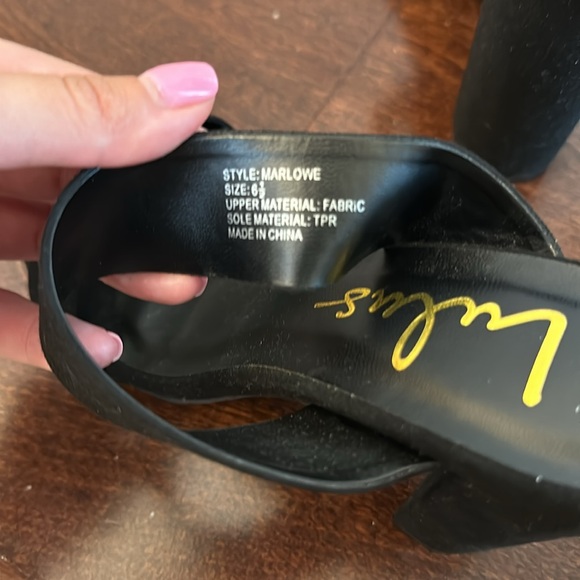 NWOT Lulu’s Heels - Picture 5 of 6